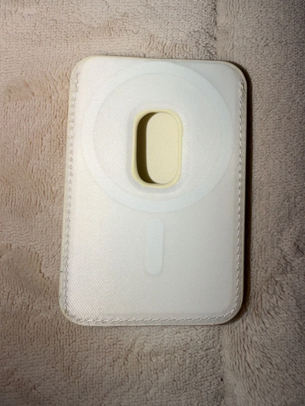 Kate Spade New York MagSafe Magnetic Wallet White Glitter Card Holder Like New